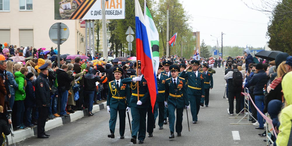 «БОЕВОЕ БРАТСТВО» Луховиц поздравили с праздником Победы ветеранов Великой Отечественной
