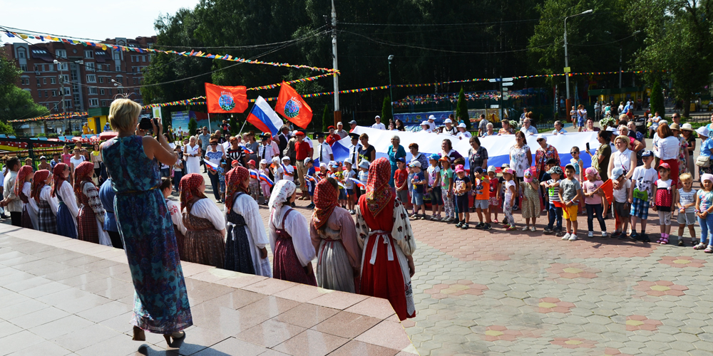 Лобненское «БОЕВОЕ БРАТСТВО» приняло участие в праздновании Дня Российского флага