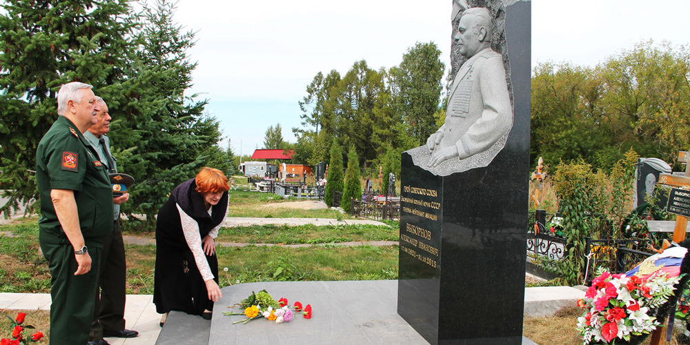 Ветераны Каширы почтили память Героя Советского Союза Александра Выборнова
