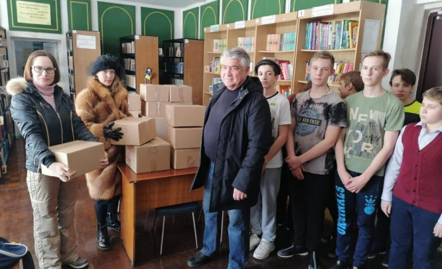 Жители поселка Зверосовхоз собрали гуманитарную помощь для населения Донбасса