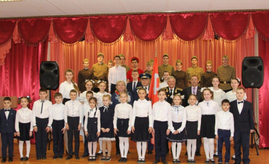 Акция «Знамя Победы» состоялась в егорьевской гимназии