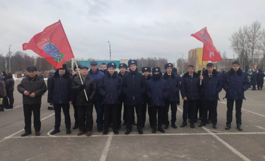 В Егорьевске прошел флешмоб в поддержку российских военных