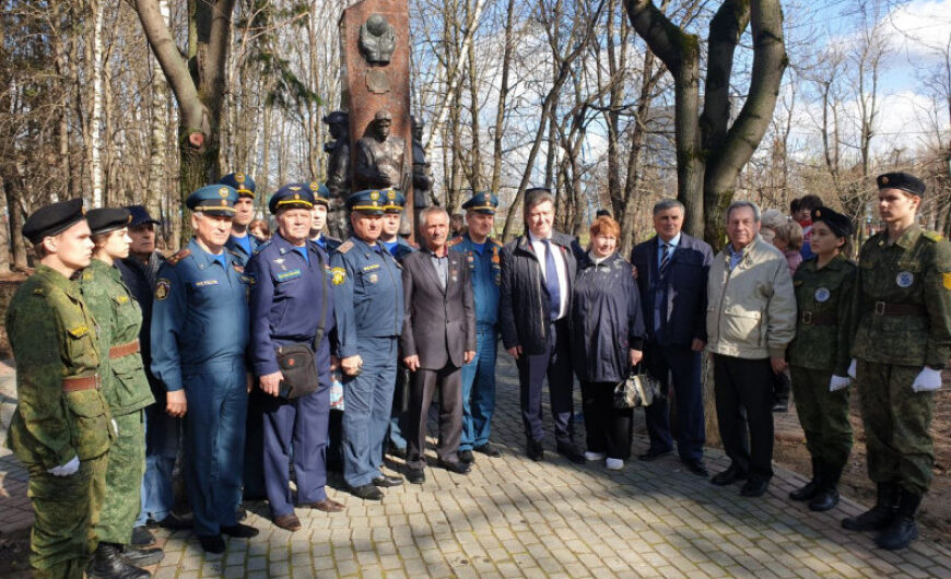 В Химках открыли памятник ликвидаторам последствий аварии на ЧАЭС