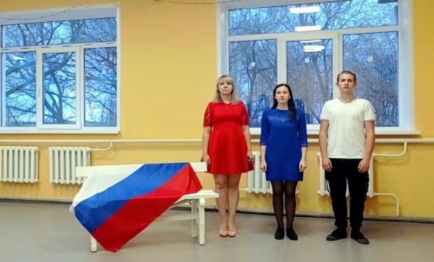 Волонтеры исполнили патриотическую песню «Русский парень» в рамках проекта «Культурный фронт-71»