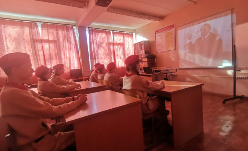 В «Диалоге с Героями» участвовали дмитровские школьники