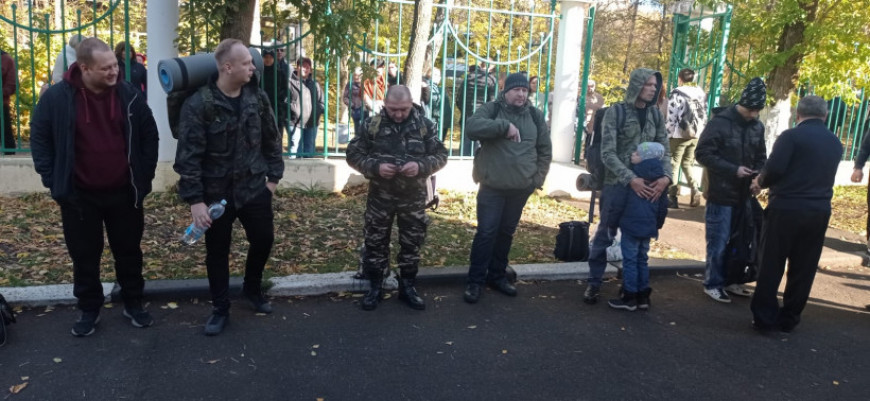 Красногорские ветераны сопроводили мобилизованных до воинской части