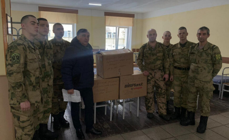 Ветераны «БОЕВОГО БРАТСТВА» из Сергиева Посада передали военным тёплые вещи