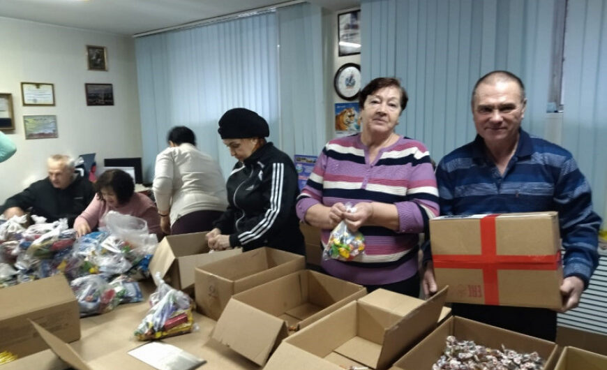 Воскресенскими активистами укомплектованы 287 подарков для детей Донбасса